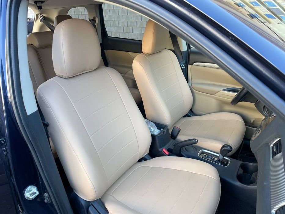 Сиденья Mitsubishi Outlander комплект