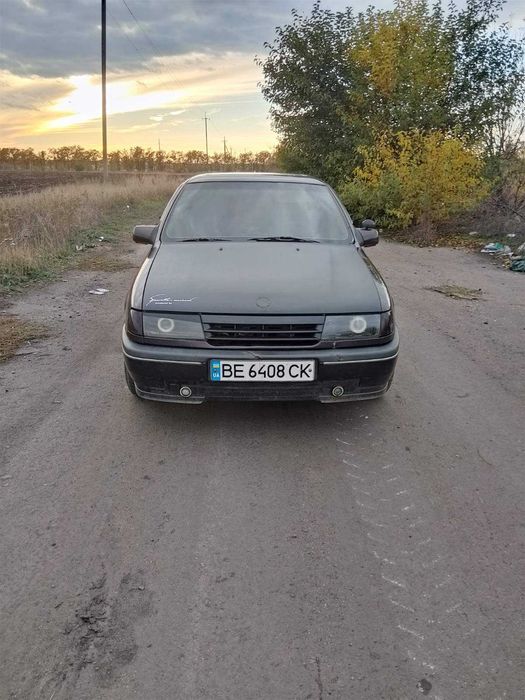 Продам легковий автомобіль Opel Vectra А