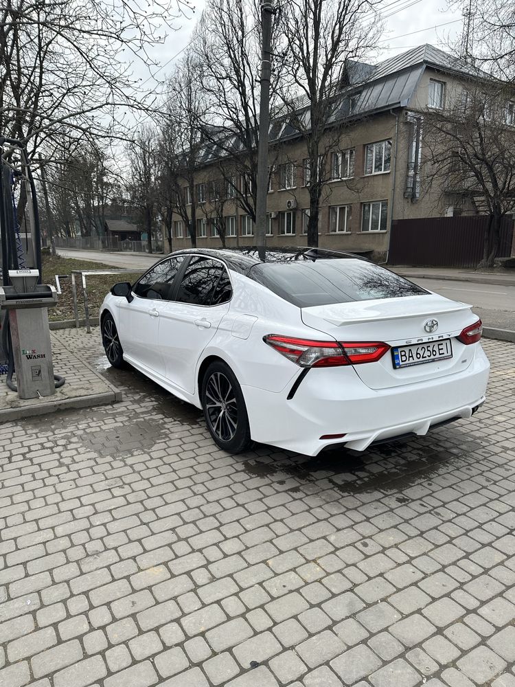 Продам Camry 70