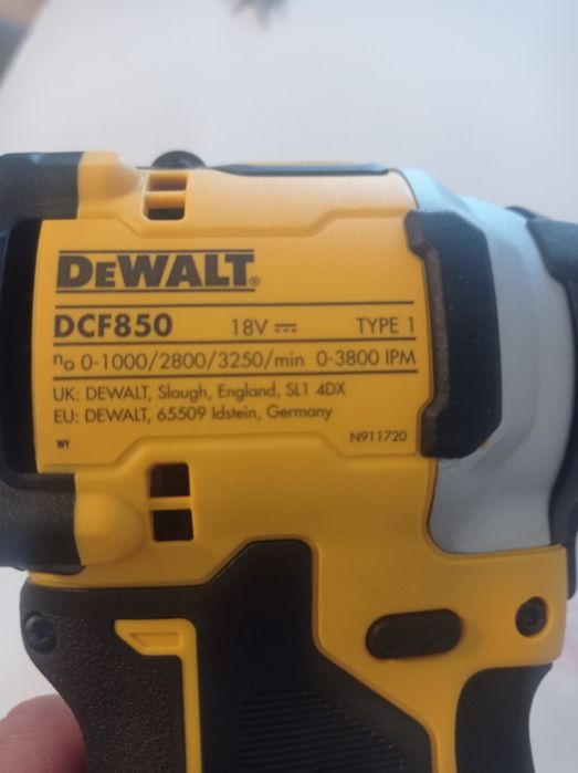 Імпак гідравлічний DeWalt 850N,