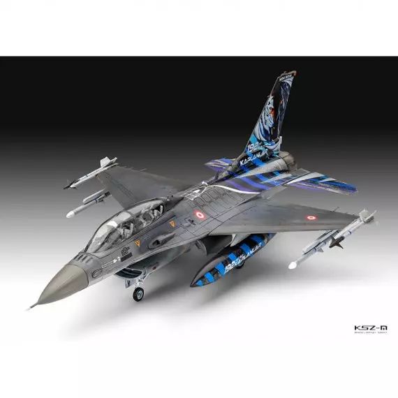Model do sklejania F-16D Fighting Falcon
