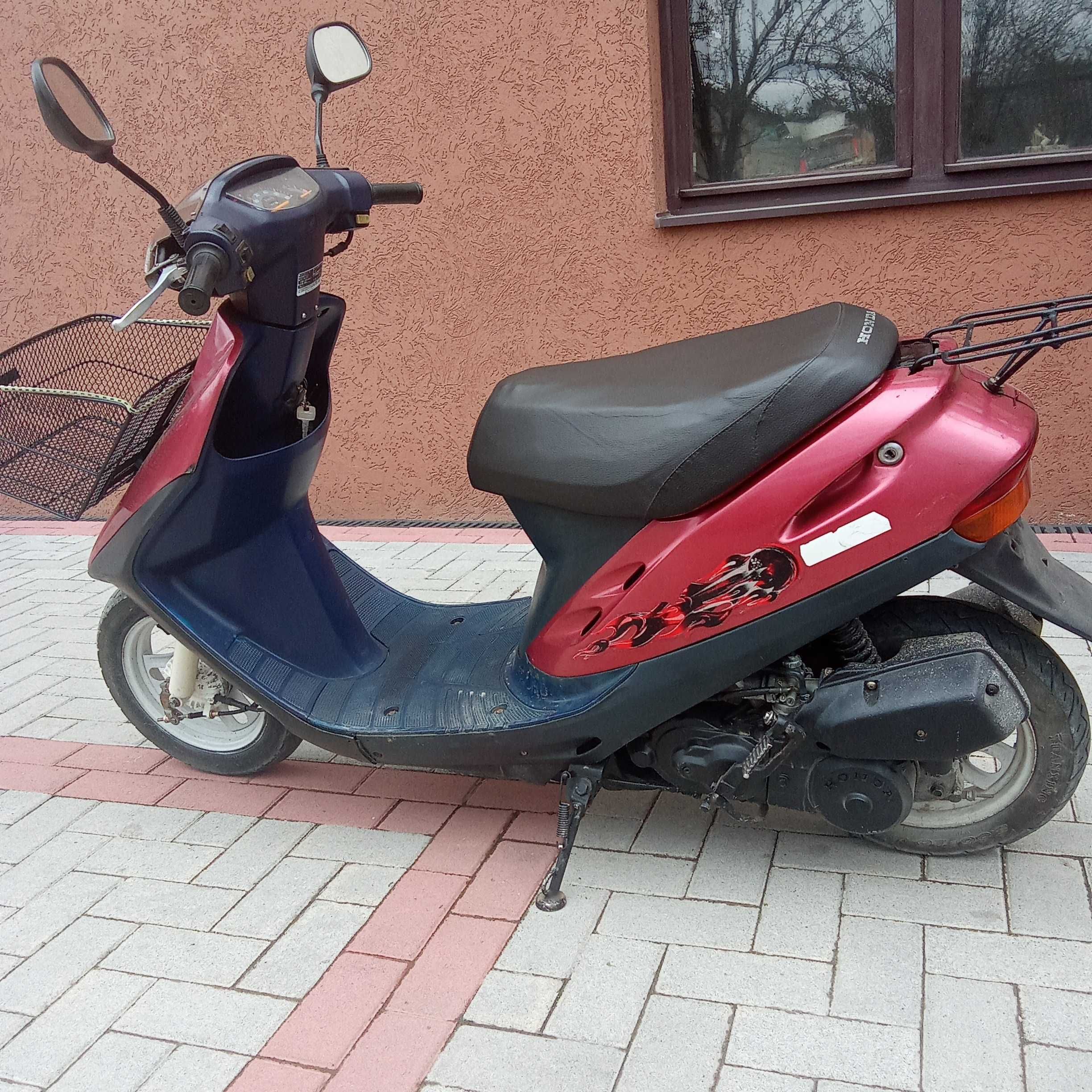 Скутер Honda Dio