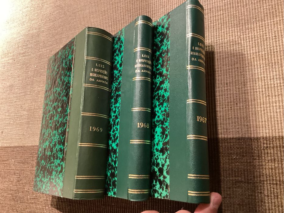 Livros - Leis e disposições regulamentares da Armada 1967, 1968, 1969