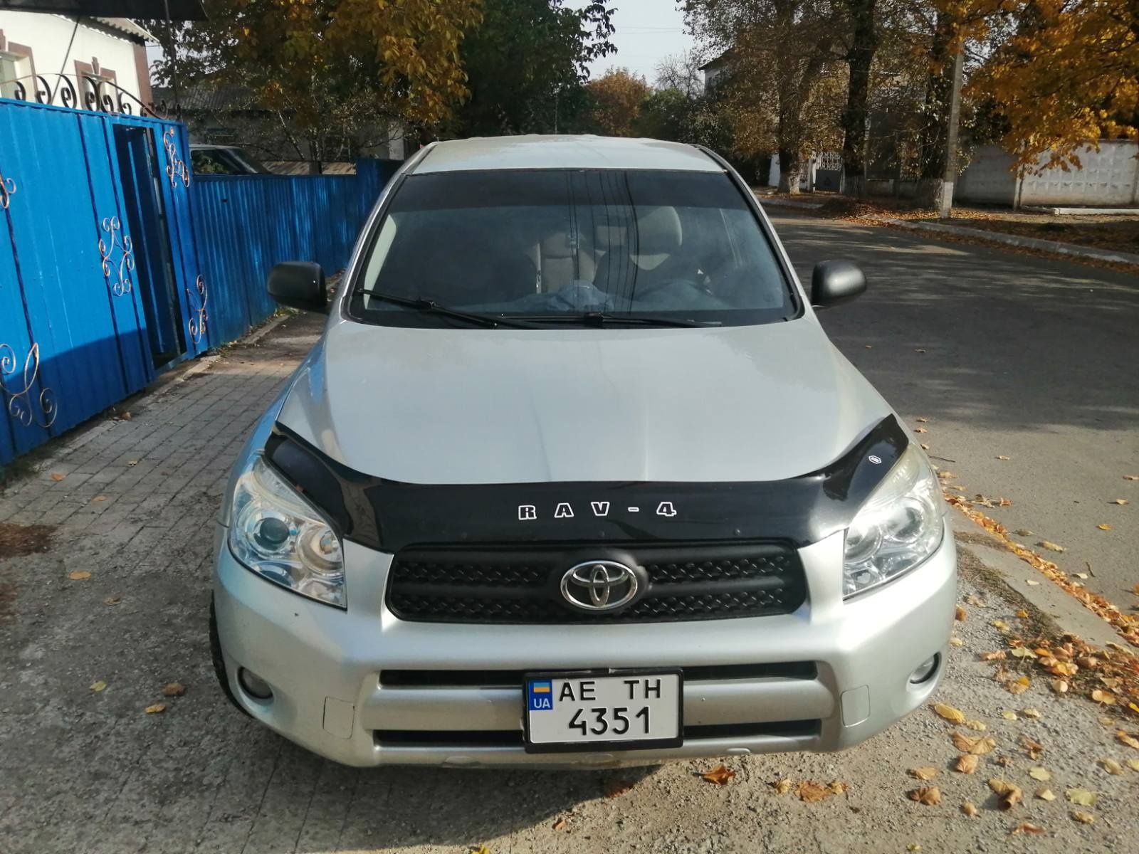 Продам toyota rav4 кросовер полный привод