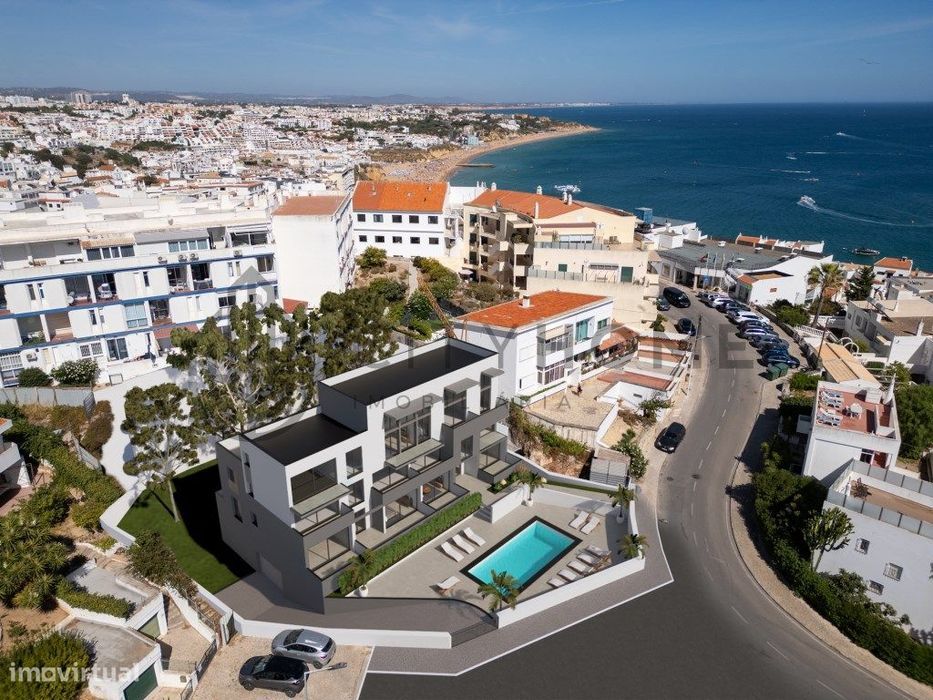 Apartamento T1+1, com terraço de 50m2 e vista mar