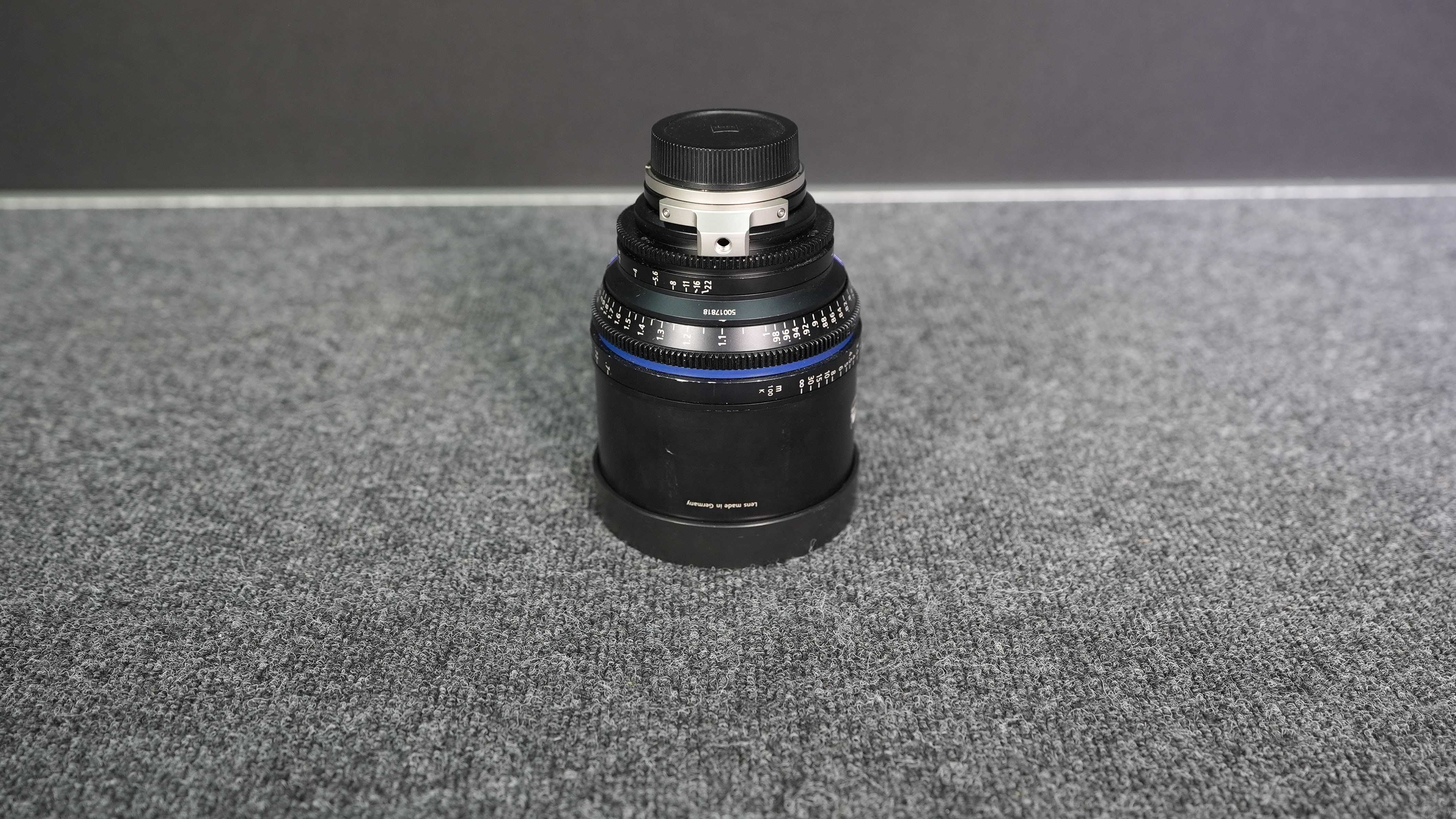 Кінооб'єктив Carl Zeiss Compact Prime CP.2 100mm T2.1 PL/EF-mount