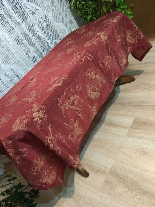 TCM Obrus Bordo Złoty wzór Glamour