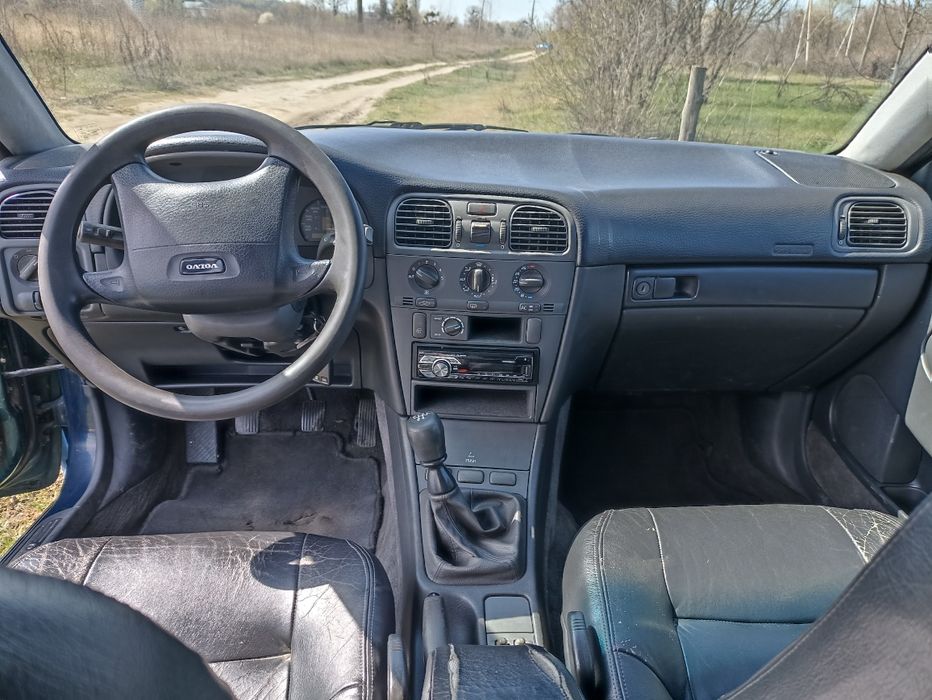 Volvo V40 2.0 газ/бензин