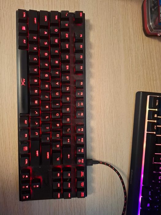 Teclado Alloy FPS pro HyperX