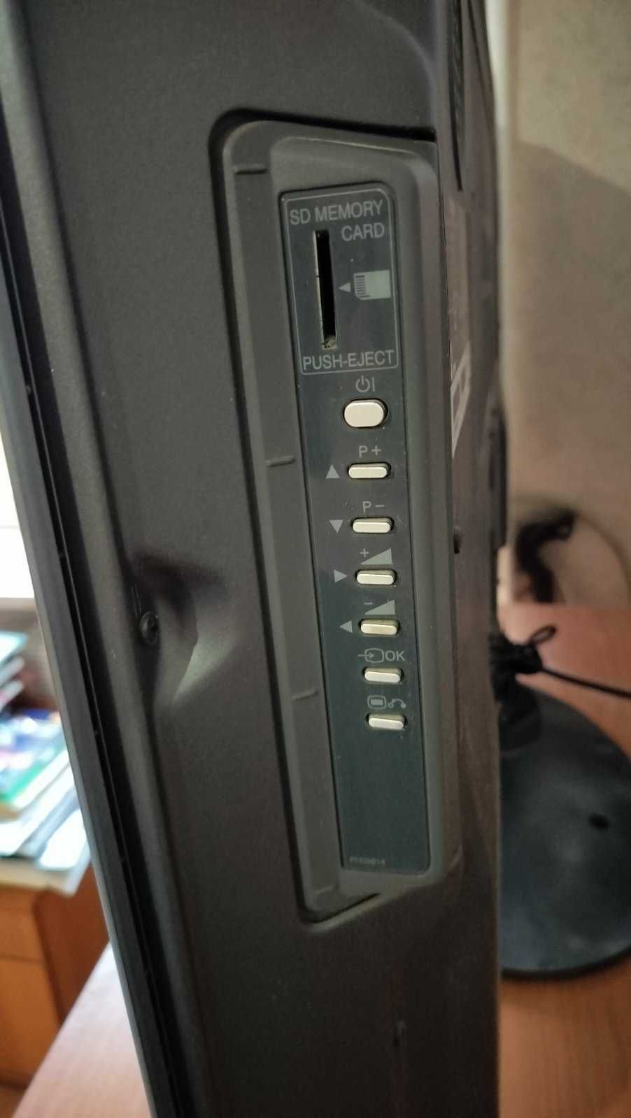 Телевізор  Hitachi model 42PD8800TA плазма 42 дюйма