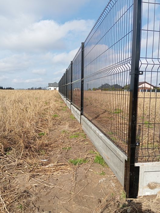 Montaż ogrodzeń systemowych