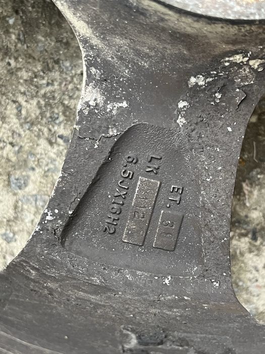 Продам шини диски отличное состояние оригинал датчики давления зима 17