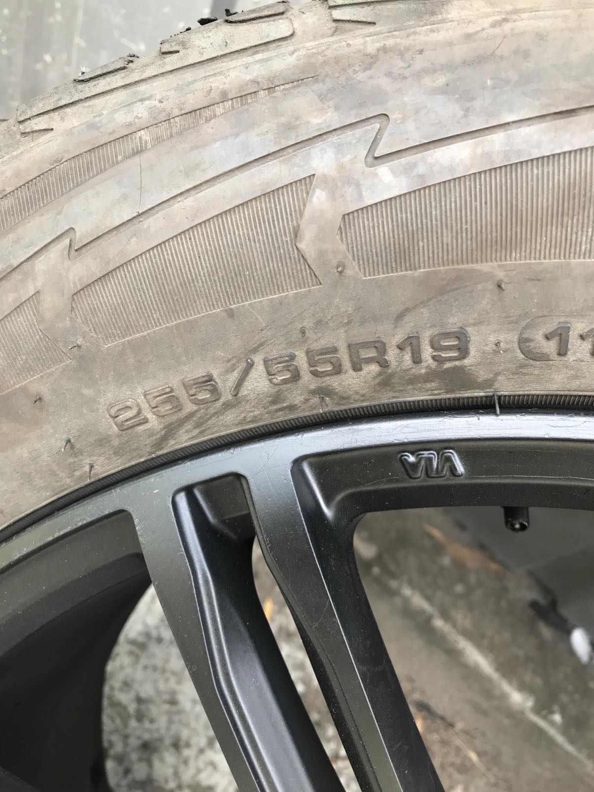 Продам диски R19 + зимова гума