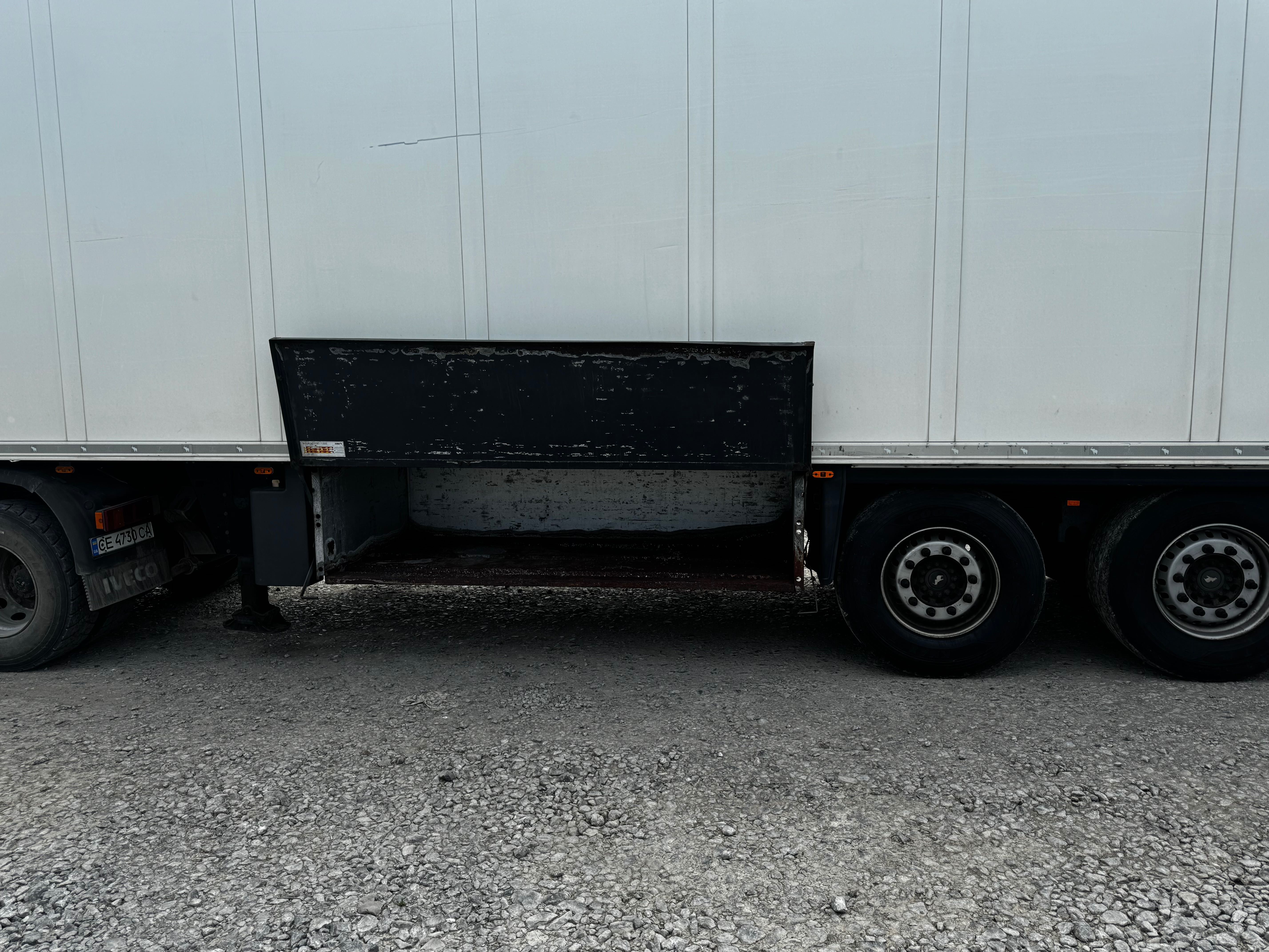 Рефрижератор напівпричіп Schmitz Cargobull SCB S3B