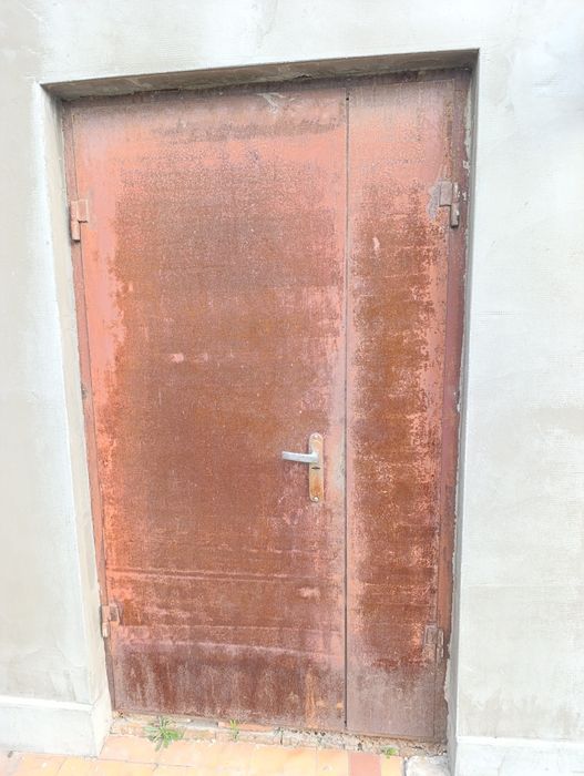 Дверь металлическая