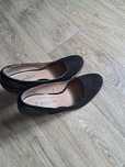 Buty na sprzedaz