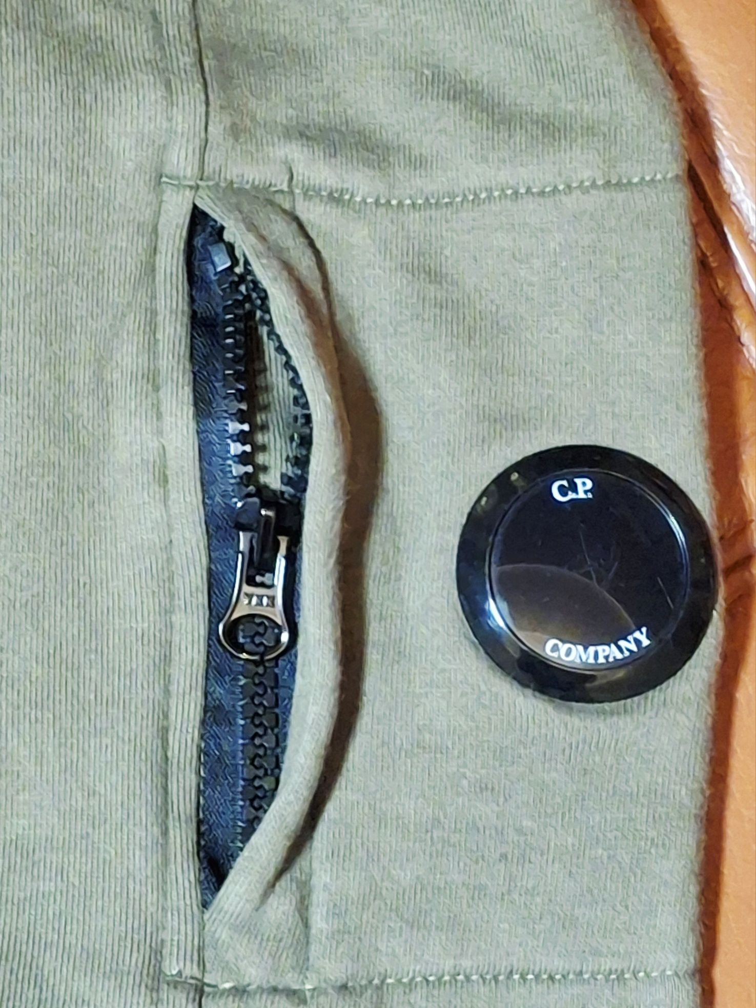 Худи C.P.Company.M~Lразмер.