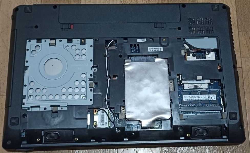 Запчасти ноутбука Lenovo idealpad N580 G580 (N585 G585) (разборка)