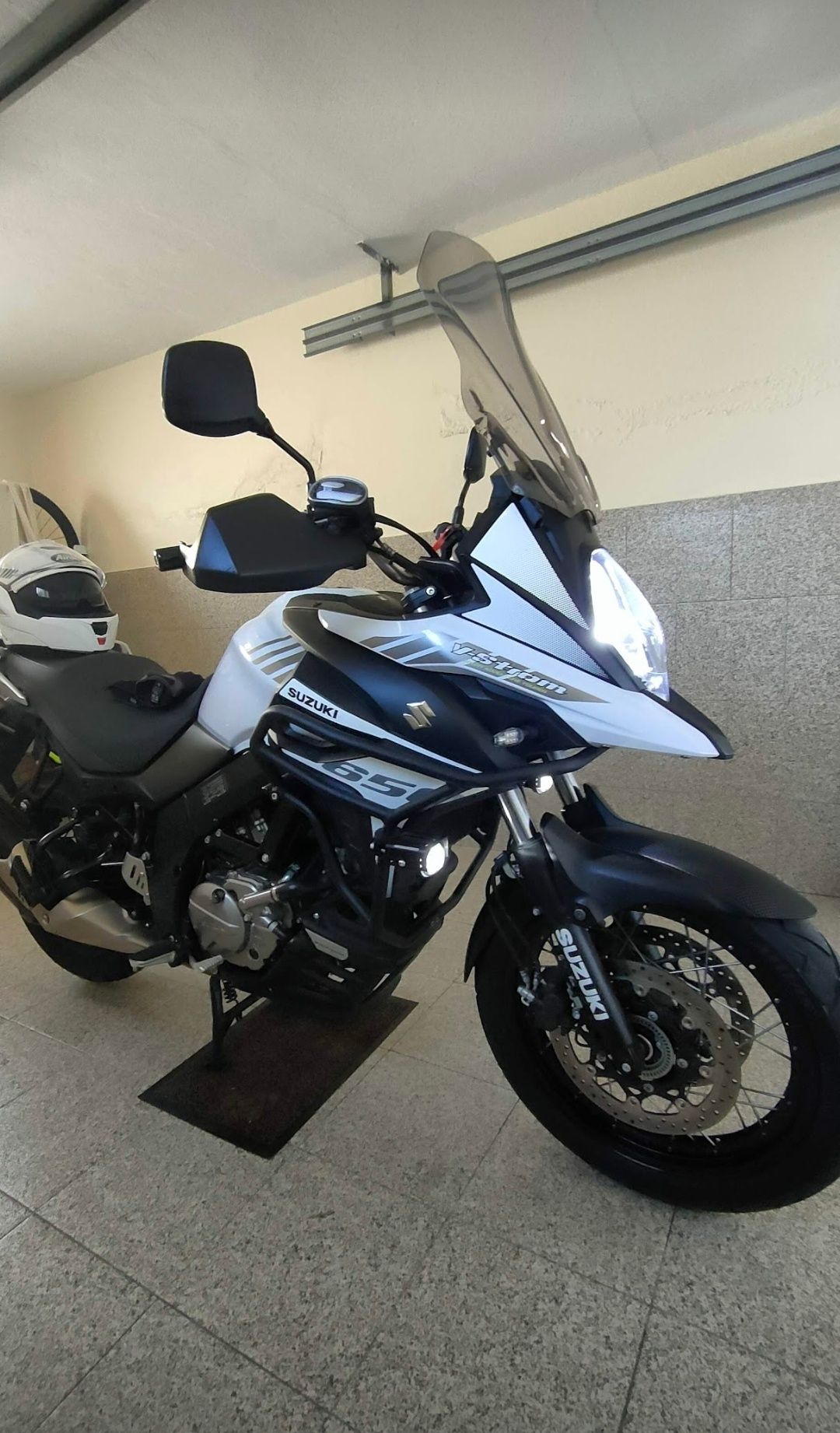 Suzuki V-Strom 650 XT