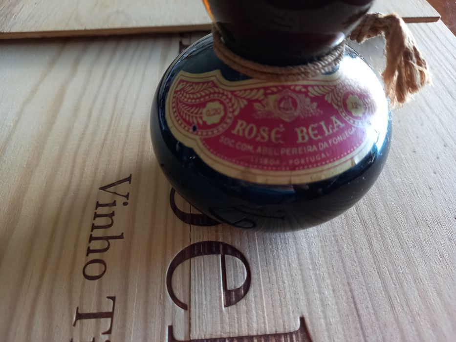 Rosé Bela - mini garrafa modelo cabaça Fonseca wine bottle
