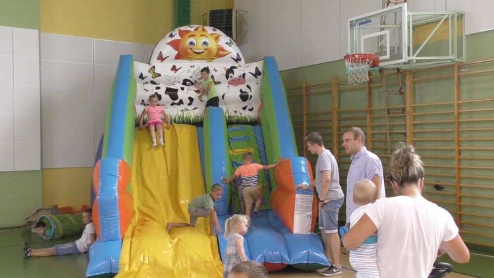 Dmuchańce Wata cukrowa Dmuchany zamek zjeżdżalnia Trampolina Klaun