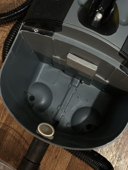 Миючий пилосос KARCHER PUZZI 10/1