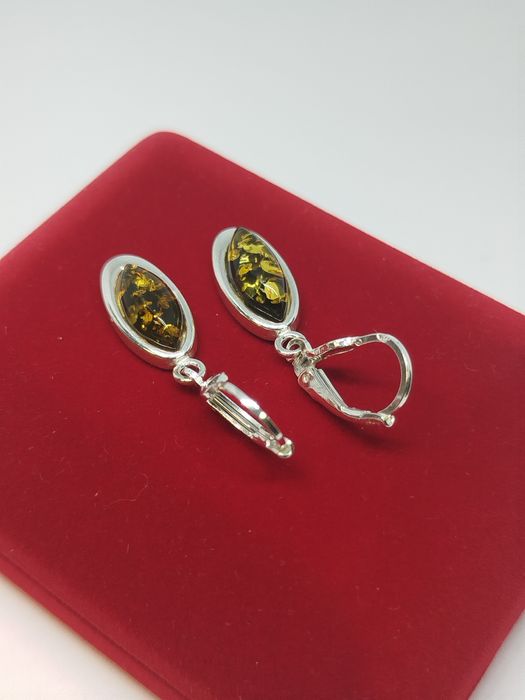 Srebrne kolczyki z zielonym bursztynem, srebro próby 925