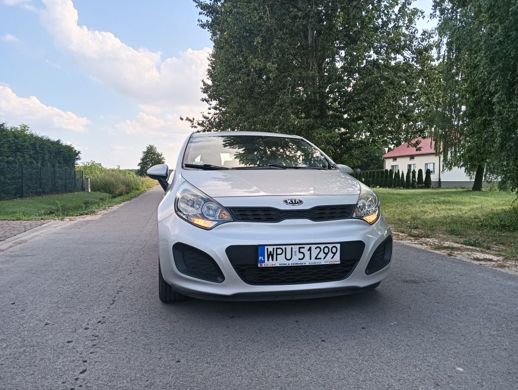 Sprzedam zadbaną Kia Rio 1.2  2012r