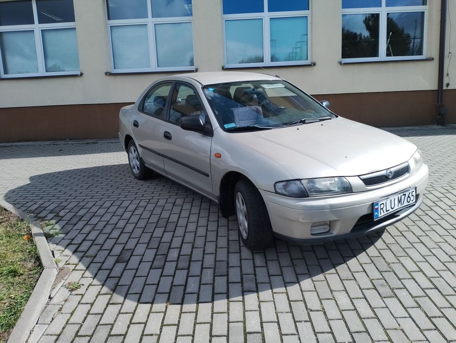 Mazda 323 1.5 benzyna