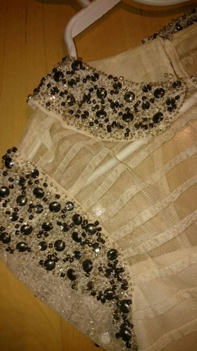 Piękna sukienka Asos 36