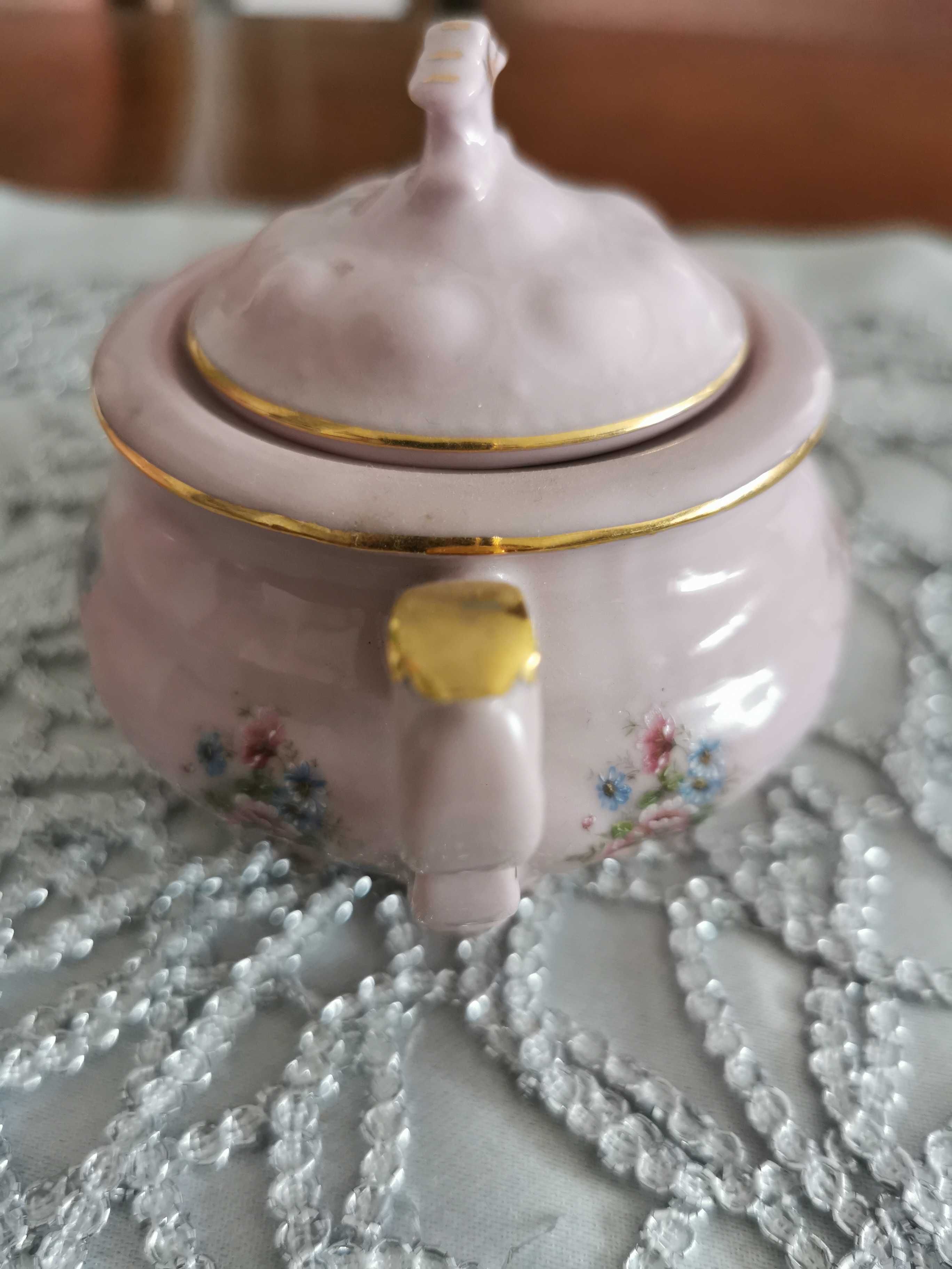Cukiernica Czeska porcelana