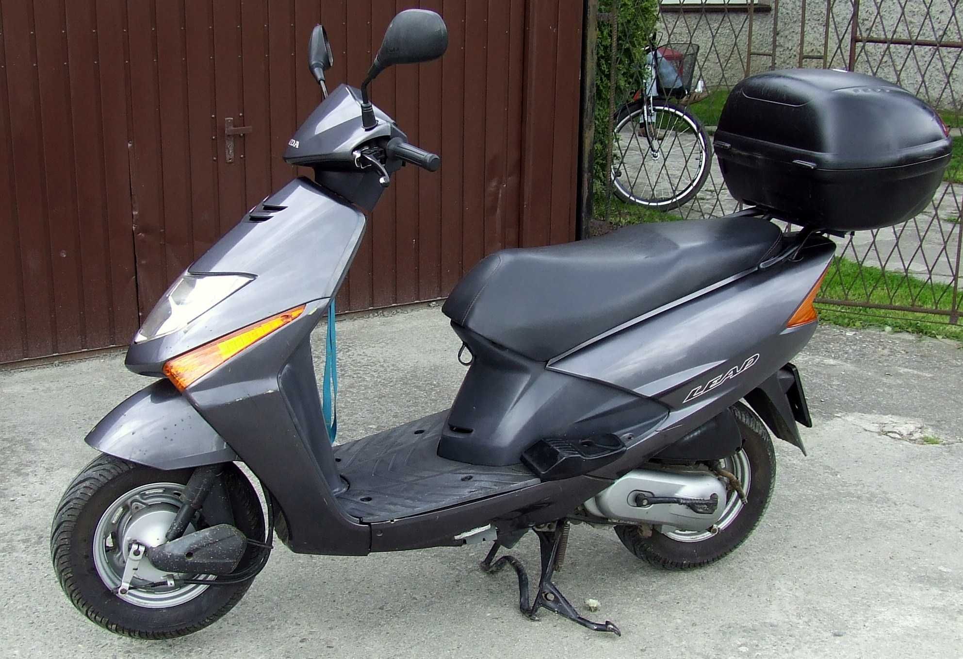 Honda LEAD  rok 2005. 102cm