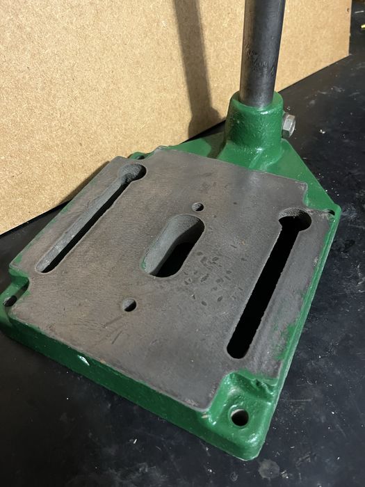 Sprzedam solidny stojak do wiertarki – używany, ciężki, z czasów PRL