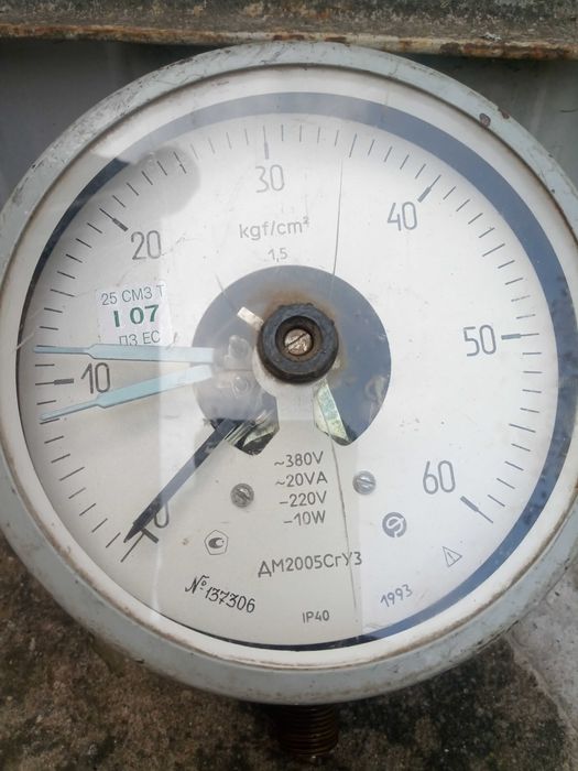 Продам бу електро манометр