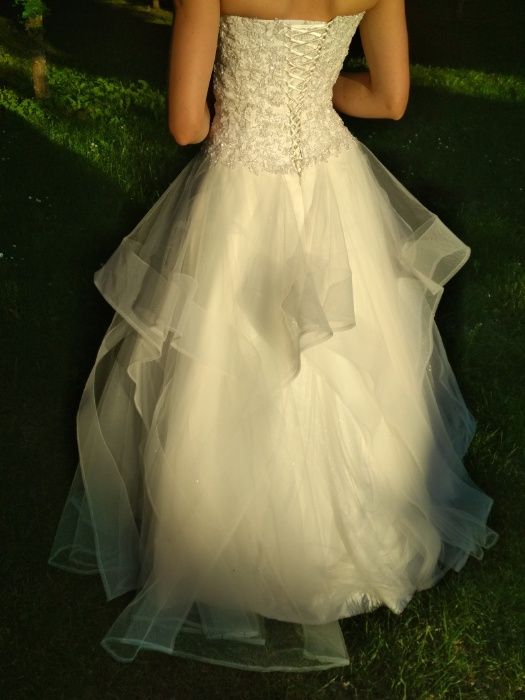 Suknia ślubna, kolor śmietankowy, 36