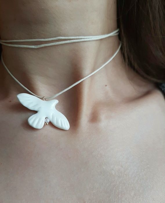 Прикраса з голубом ручної роботи / підвіска, сережки, кулон з пташкою