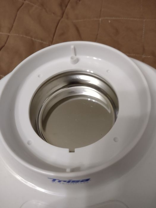 Trisa. Носовий інгалятор. Пароварка для лица