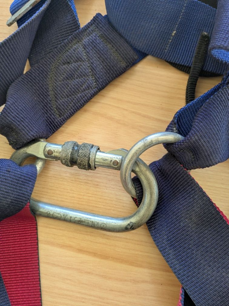 Arnês completo com segurança superior Mammut