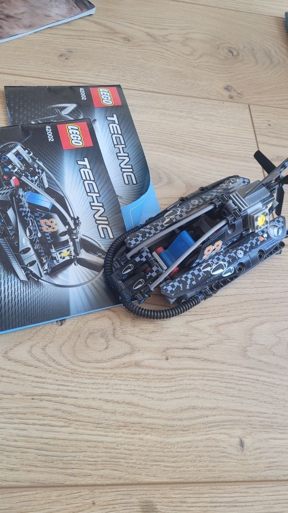 Lego technic ponton wyścigowy 42002