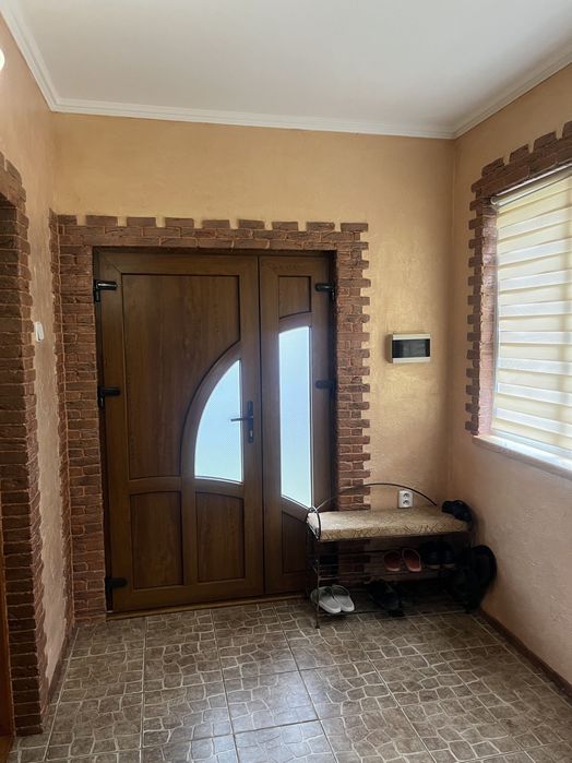 Житловий будинок з мансардою