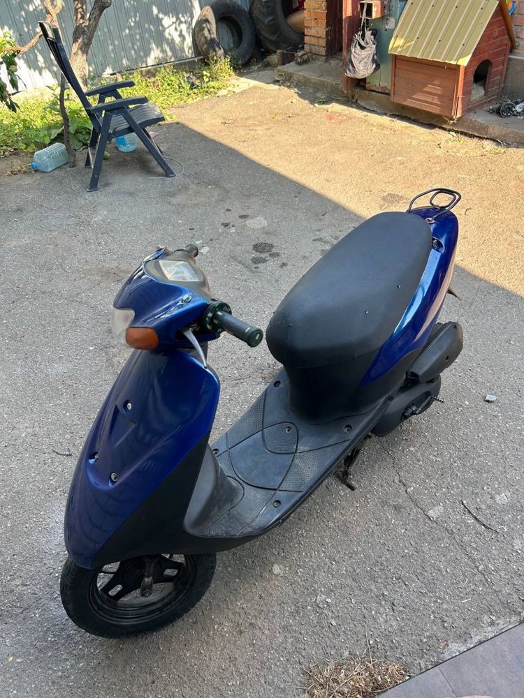 Скутер suzuki lets 3