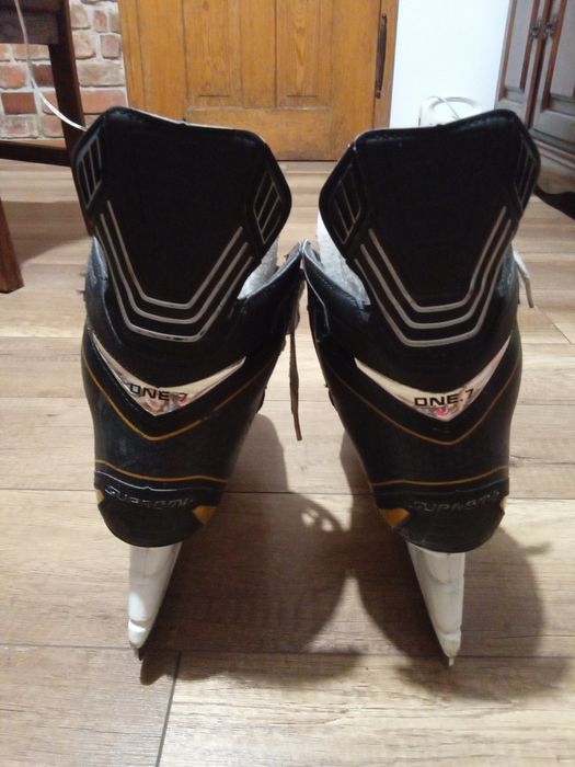 Łyżwy hokejowe Bauer Supreme one 7