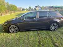 Toyota Corolla Auto po leasingu z polskiego salonu serwis i gwarancja Fv pełna