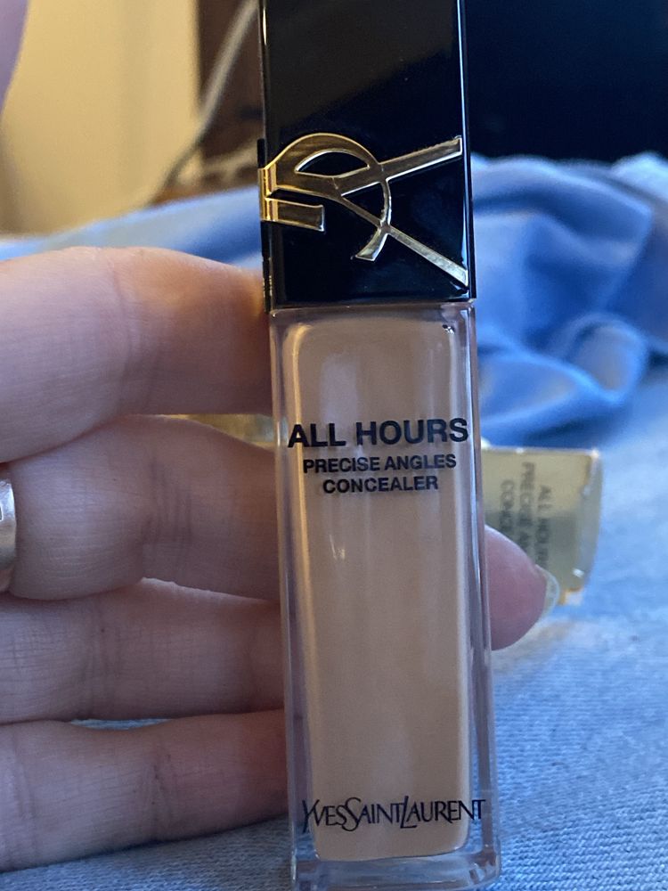 Nowy długotrwały korektor oryginalny yves saint laurent MW9 świeży