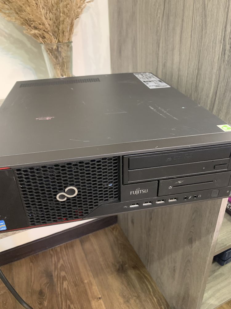 Системний блок fujitsu esprimo e910