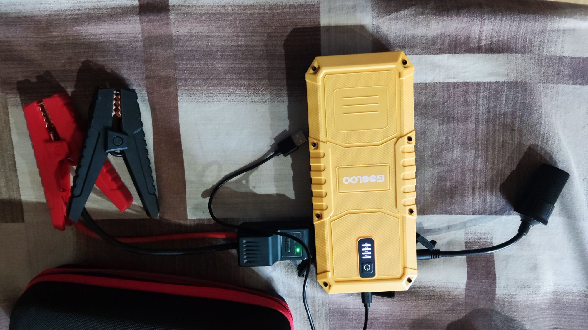 Urządzenie Rozruchowe samochodu Booster Jump Starter 4000A PowerBank