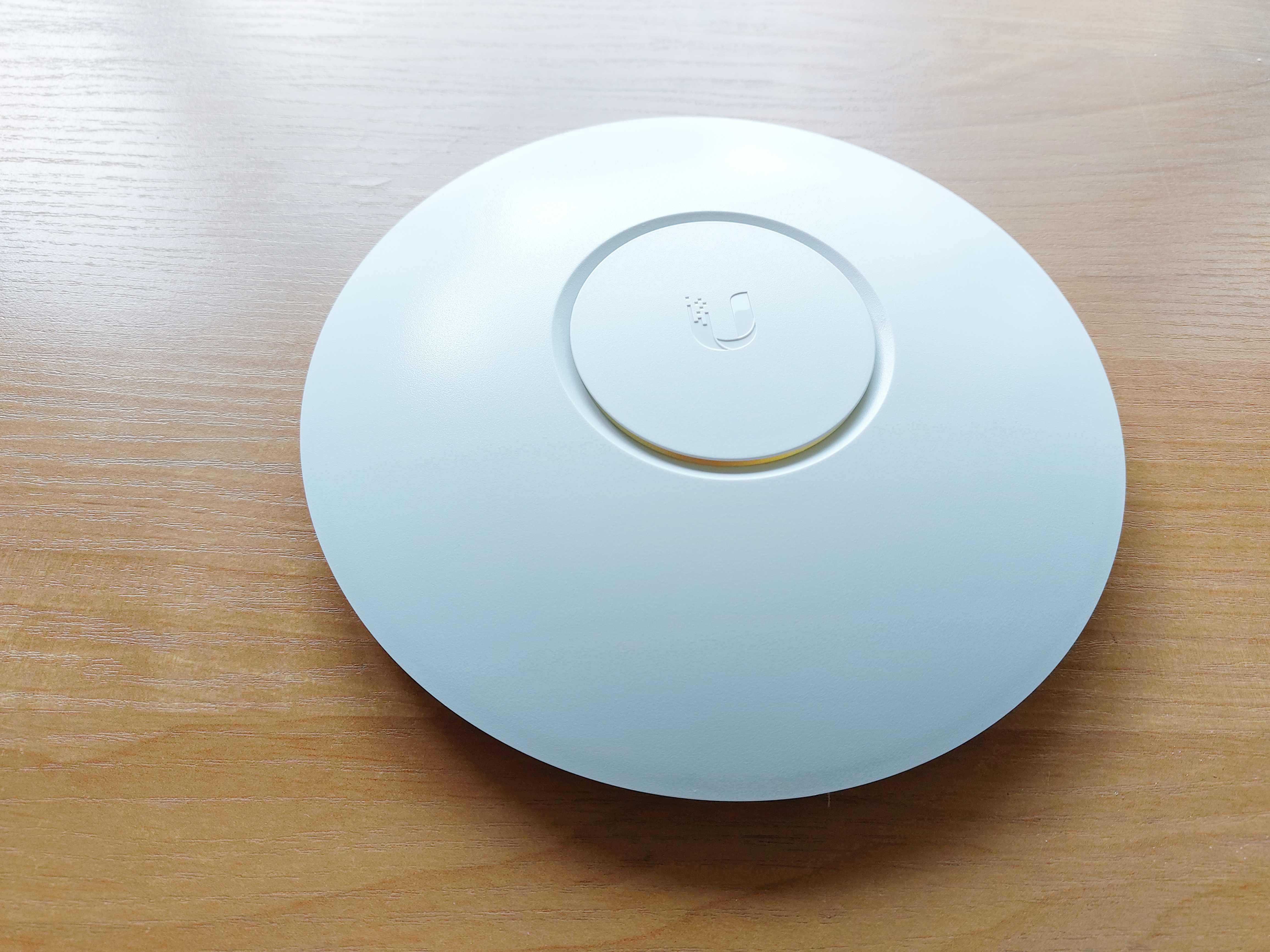 Punkt dostępowy Ubiquiti UniFi AP LR (SWX-UAP) POE