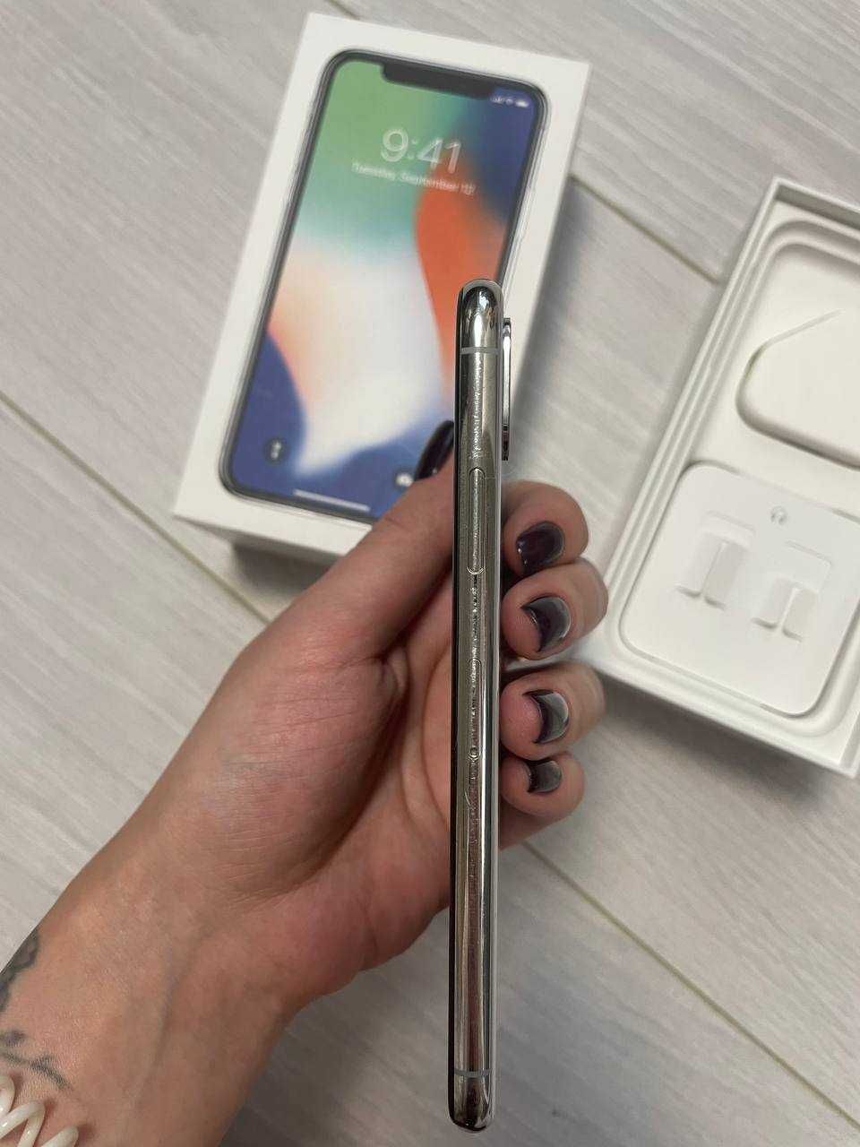 Iphone  X 64GB дбайливе зберігання