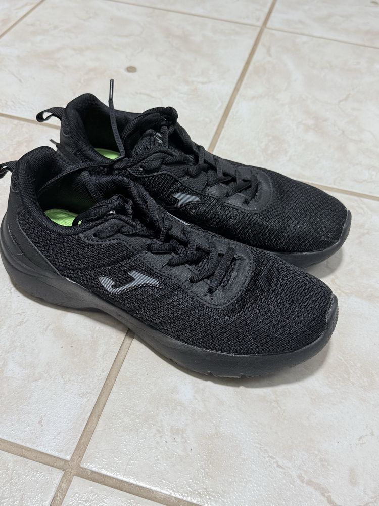 Кросівки joma 39 розмір