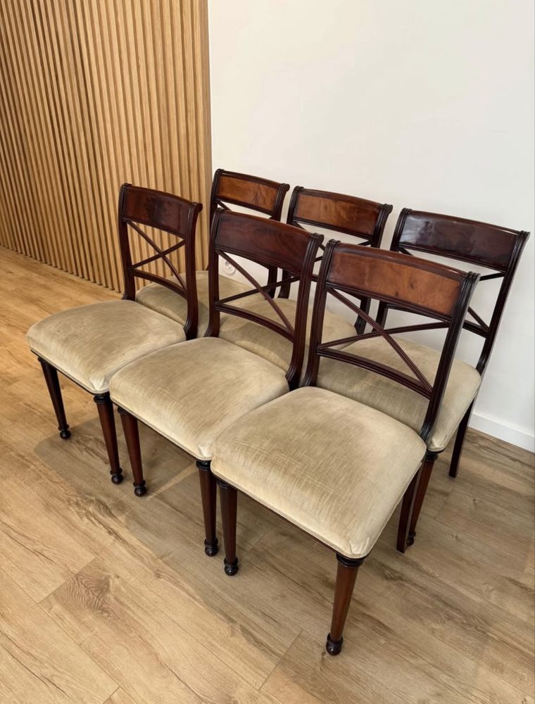 Mesa de cerejeira + 6 cadeiras